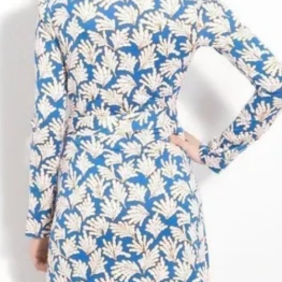 Diane Von Furstenburg Jeanne Wrap Dress - Picture 2 of 3